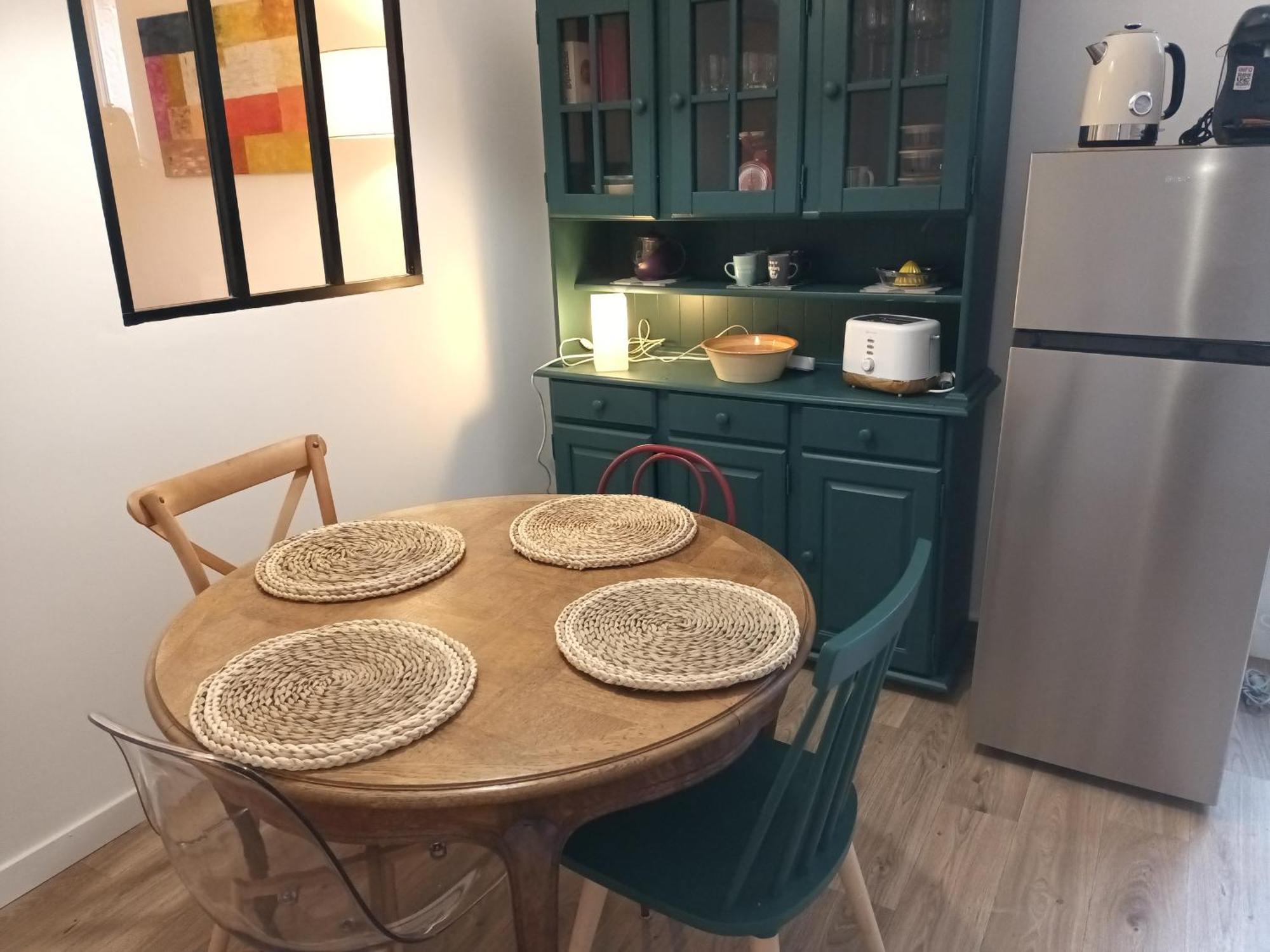 Appartement T2 Renove, Centre-Ville Hendaye, Proche Baie, Sans Ascenseur, Balcon, Calme, Wifi Non Inclus - Fr-1-239-850 Exteriör bild